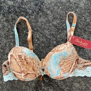Women’s bra